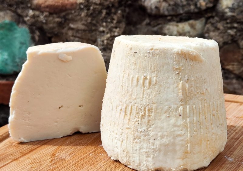 Ricotta-salata Ricotta-salata